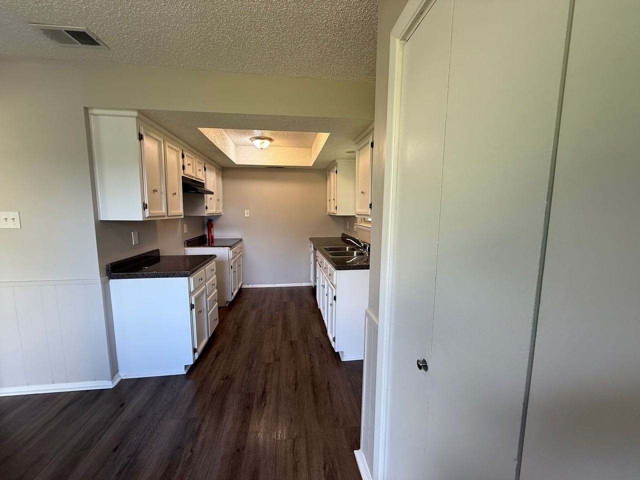 32 Del Tara Dr - Photo 7 of 21