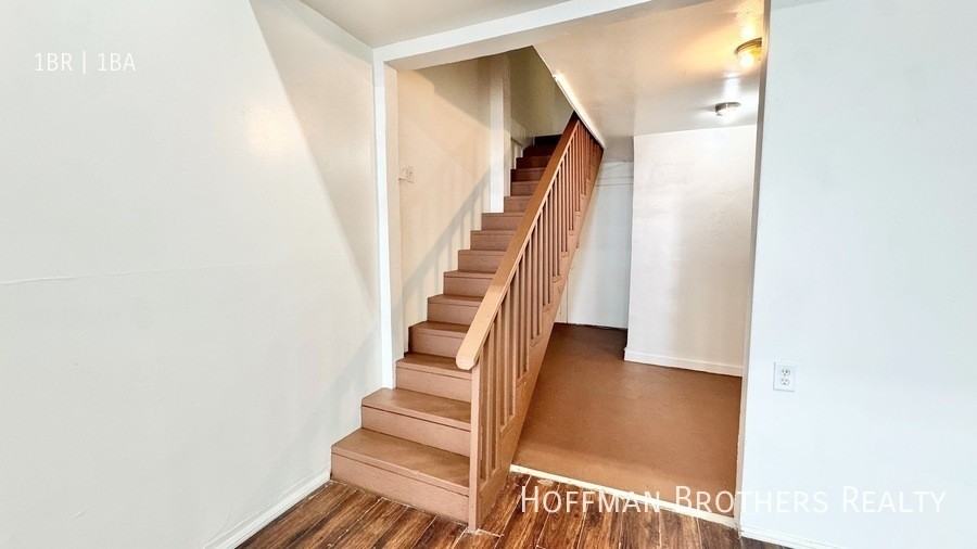 1688 W Adams Blvd - Photo 3 of 6