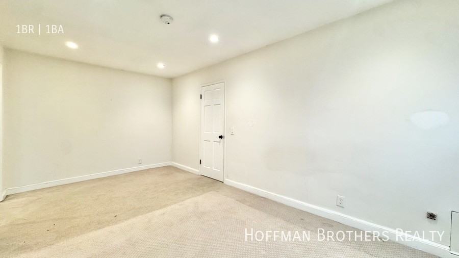 1217 Westerly Ter #1 - Photo 6 of 7