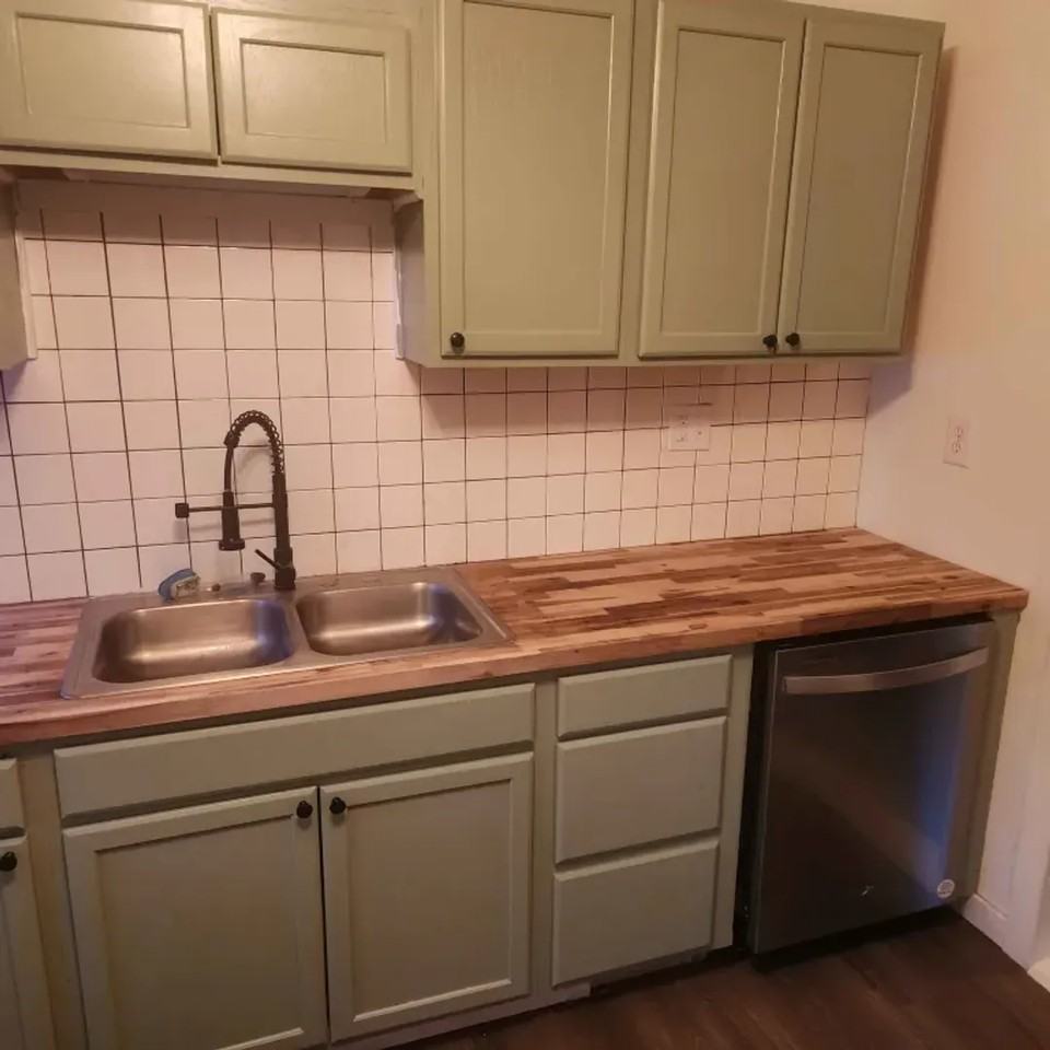 170 Stark St - Photo 4 of 9