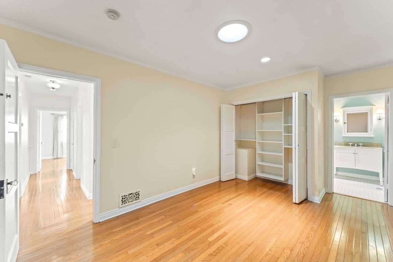 10342 Keswick Ave - Photo 7 of 25