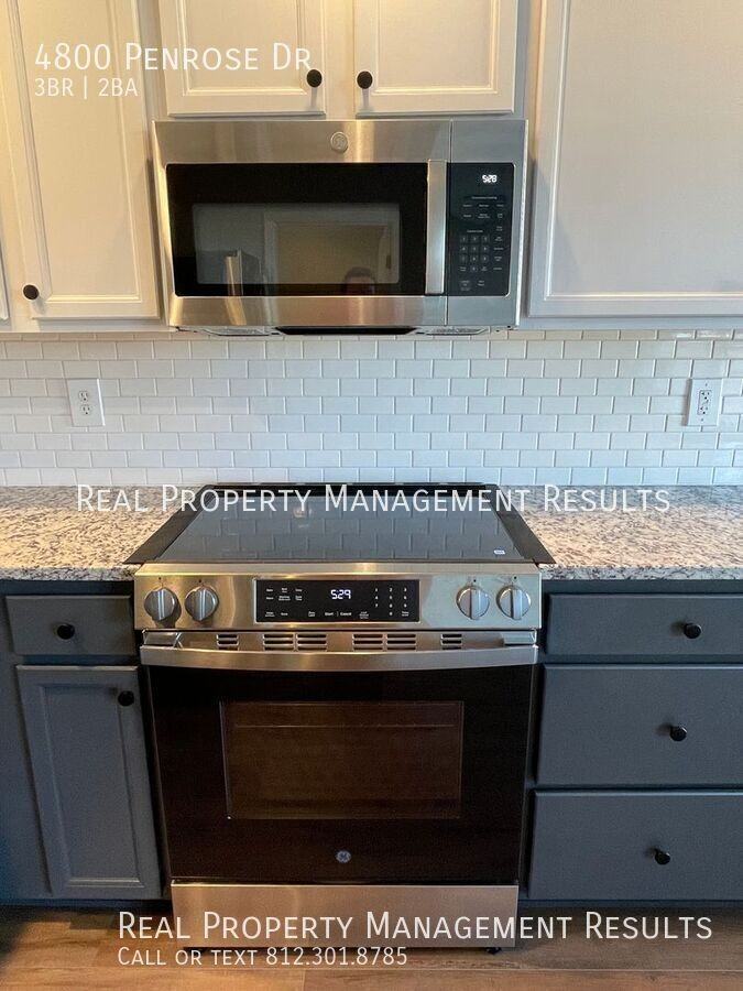4800 Penrose Dr - Photo 6 of 19