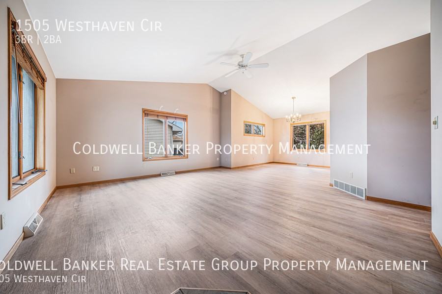 1505 Westhaven Cir - Photo 3 of 30
