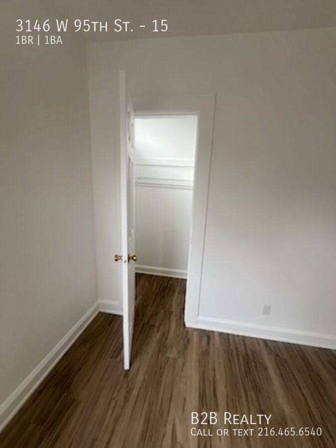 3146 W 95th St #15 - Photo 4 of 8