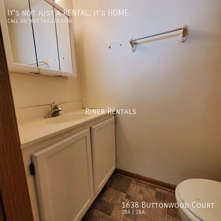 1638 Buttonwood Ct - Photo 7 of 11