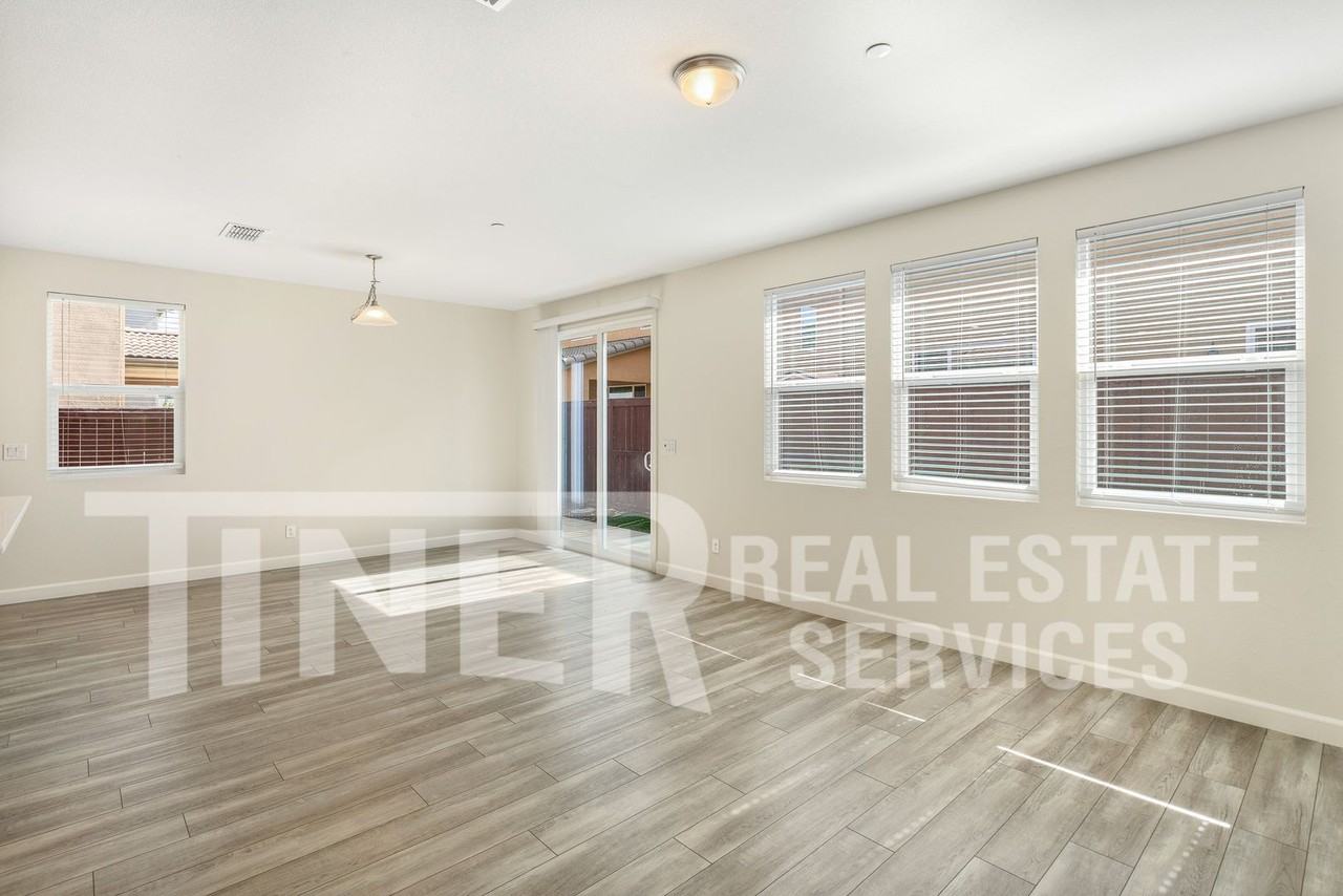 8409 Stara St - Photo 2 of 25
