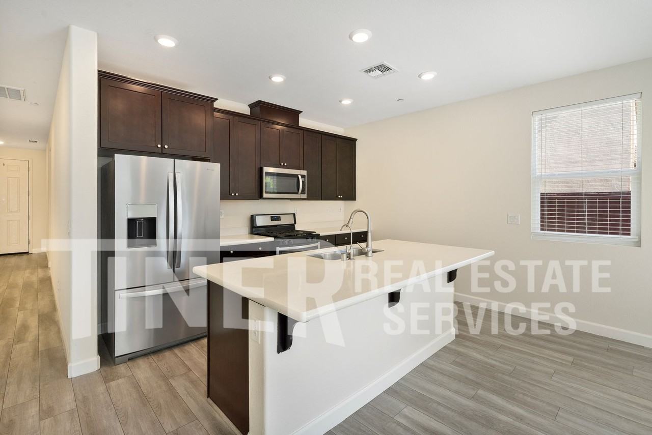 8409 Stara St - Photo 7 of 25