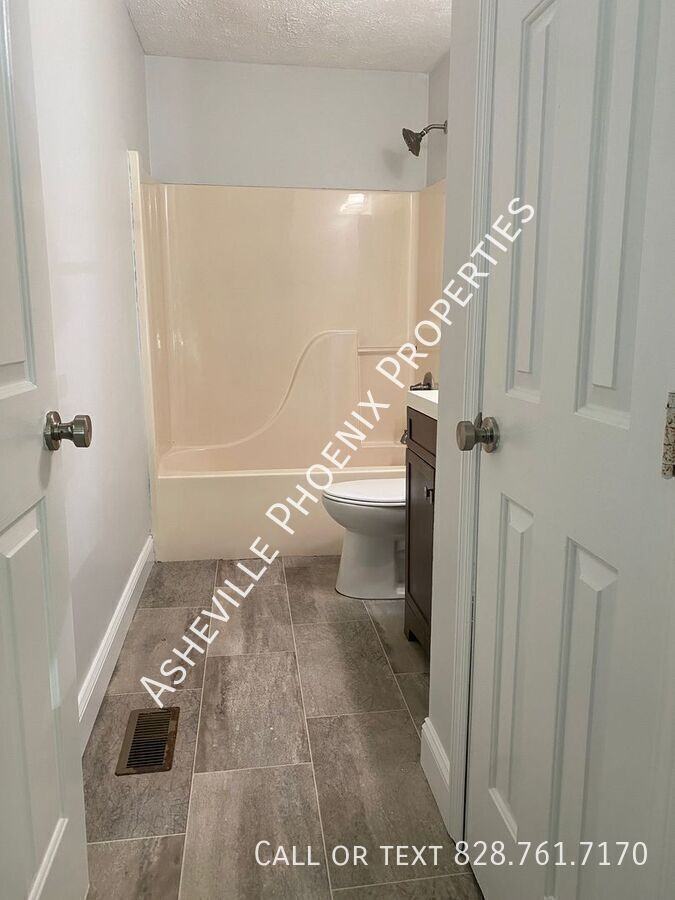 28 Iris St - Photo 6 of 18
