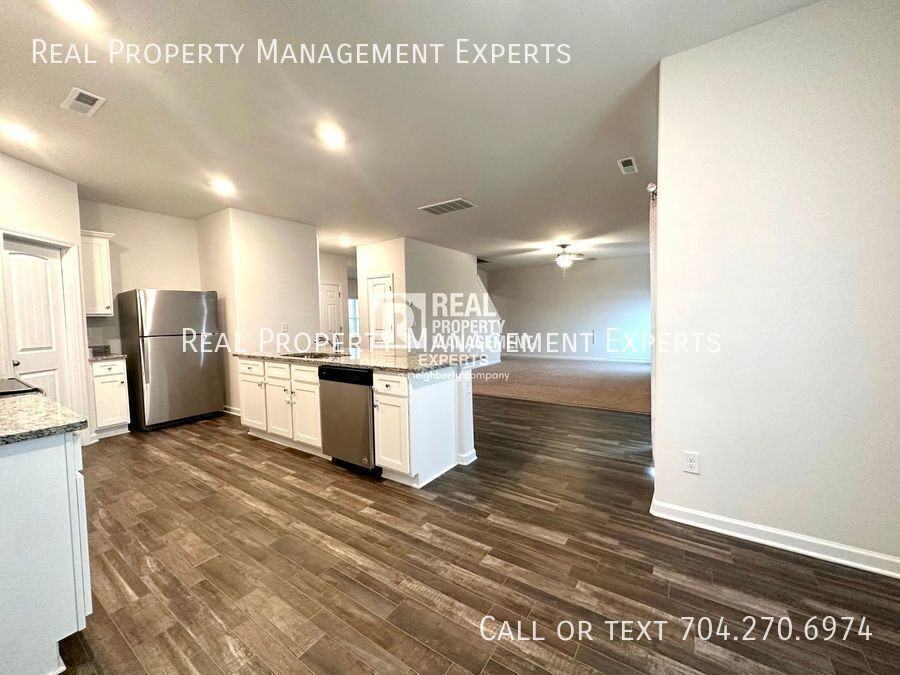 4212 One Mile Way - Photo 4 of 17