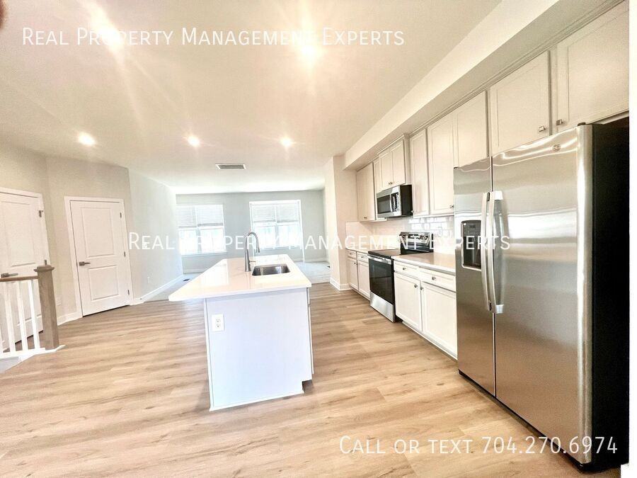 1068 Bracken Hill Rd - Photo 4 of 17