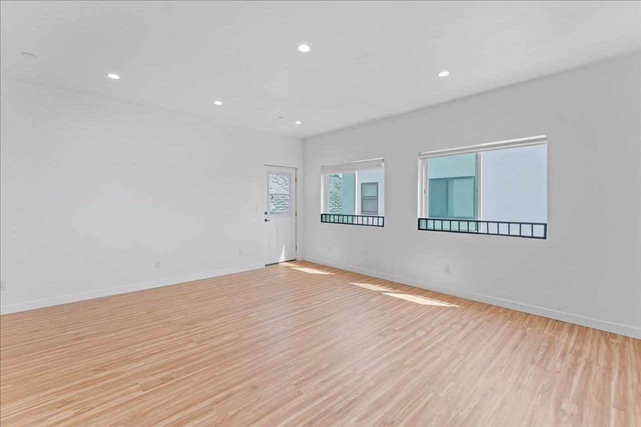 4019 Mont Clair St - Photo 2 of 18