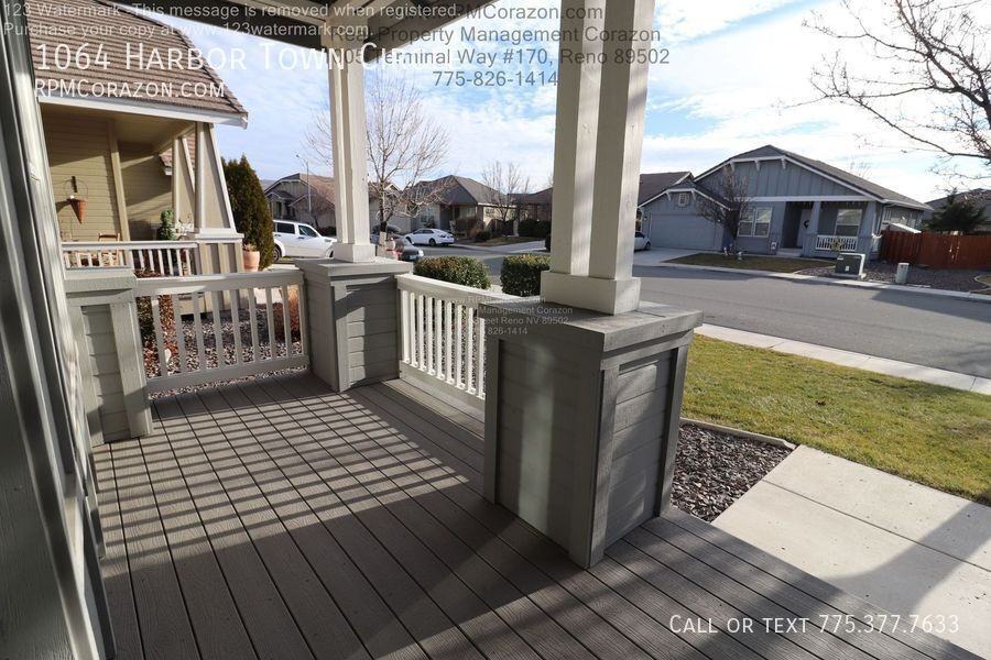 1064 Harbor Town Cir - Photo 3 of 15