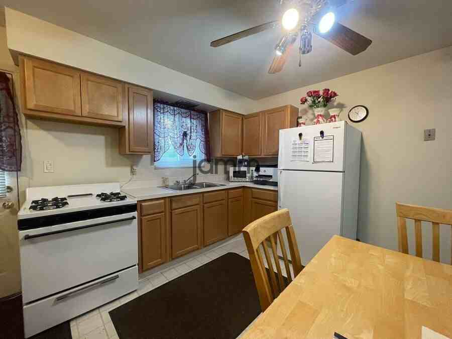 6052A Glenway Dr - Photo 5 of 9