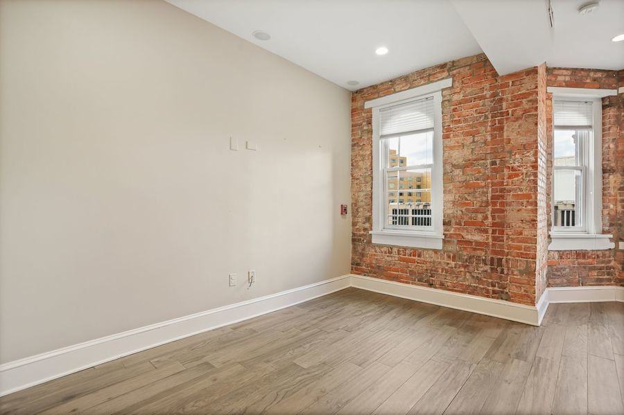 1227 15th St Nw #4 - Photo 4 of 29