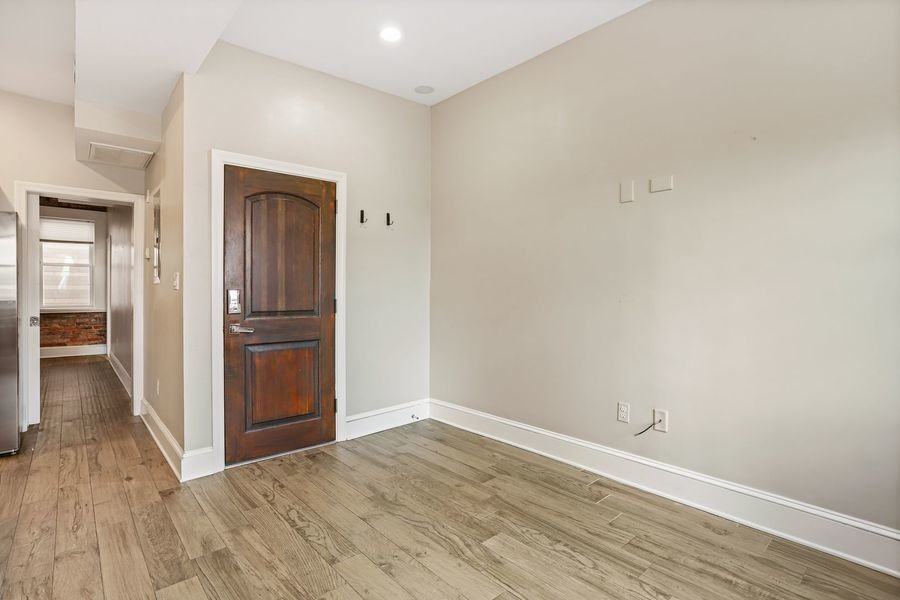1227 15th St Nw #4 - Photo 5 of 29