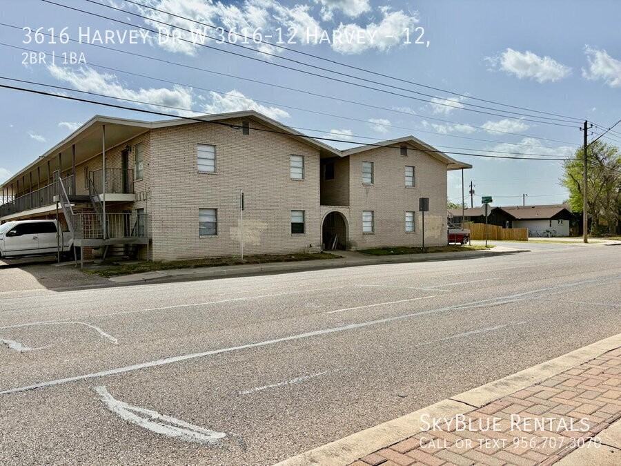 3616 Harvey Dr W 3616-12 Harvey #12 - Photo 3 of 10
