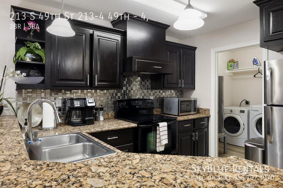 213 S 49th St 213-4 49th #4 - Photo 5 of 22