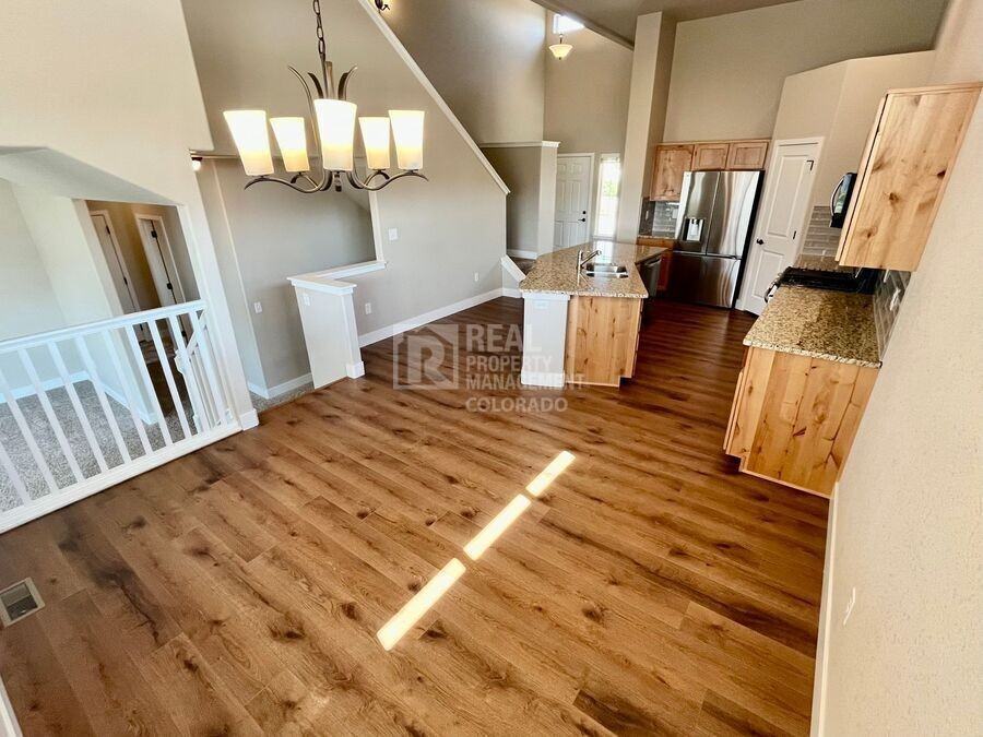 4316 Moose St - Photo 4 of 33