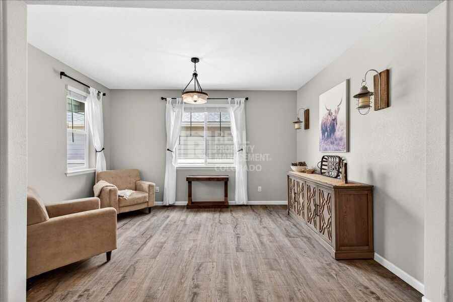 5176 Ditmars Trl - Photo 7 of 50