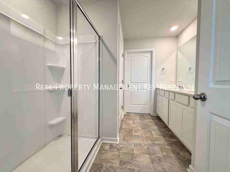1004 Midpoint Ln - Photo 7 of 18