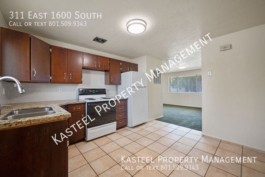 311 E 1600 S - Photo 3 of 15