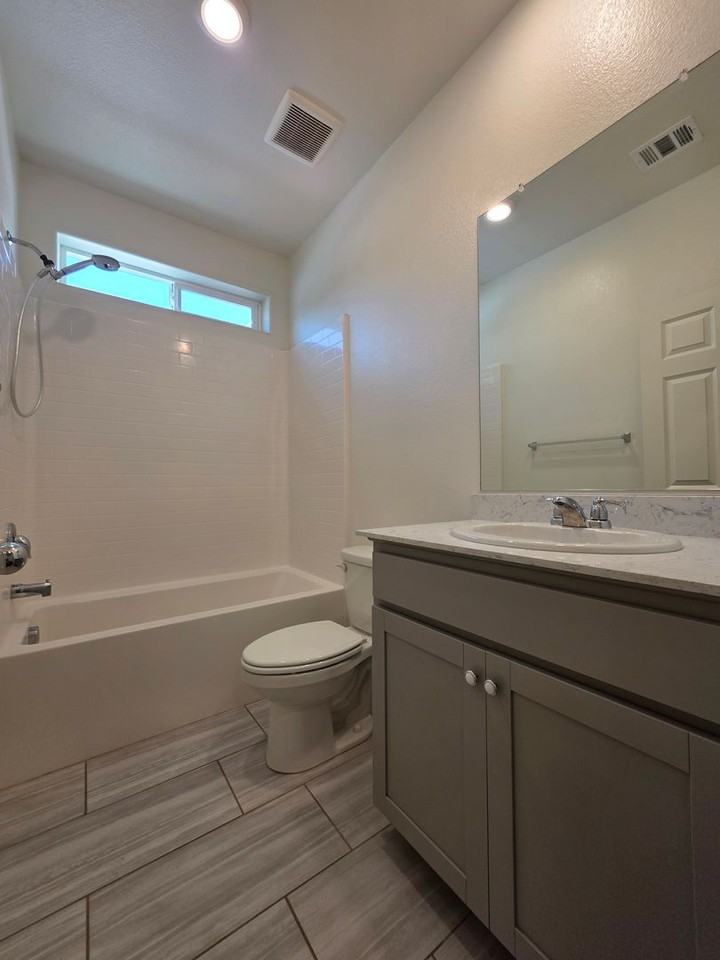 2247 S Manzanita Ct - Photo 6 of 41