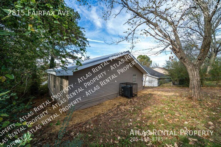 2815 Fairfax Ave - Photo 3 of 20