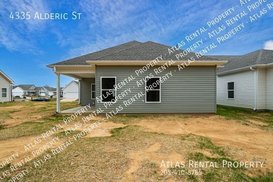4335 Alderic St - Photo 4 of 22
