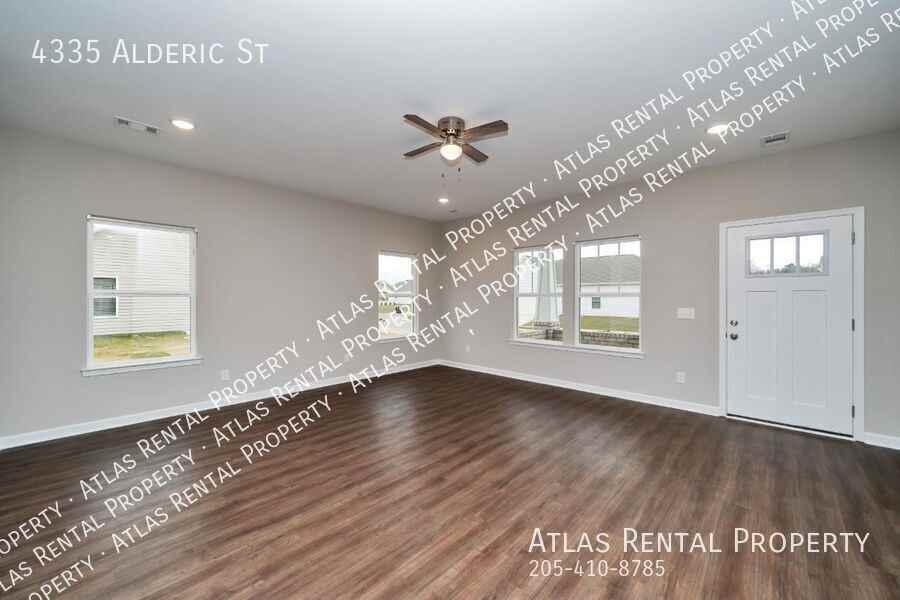 4335 Alderic St - Photo 6 of 22
