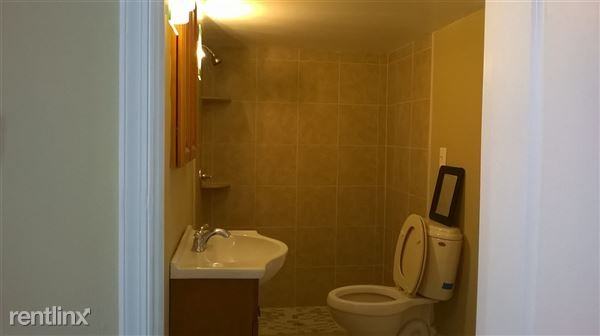 3808 Callaway Ave - Photo 3 of 9