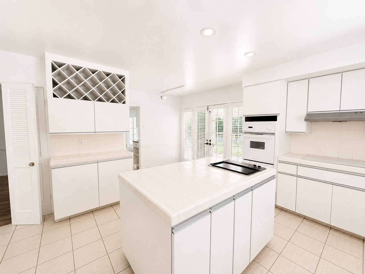 2570 Wallingford Rd - Photo 7 of 9