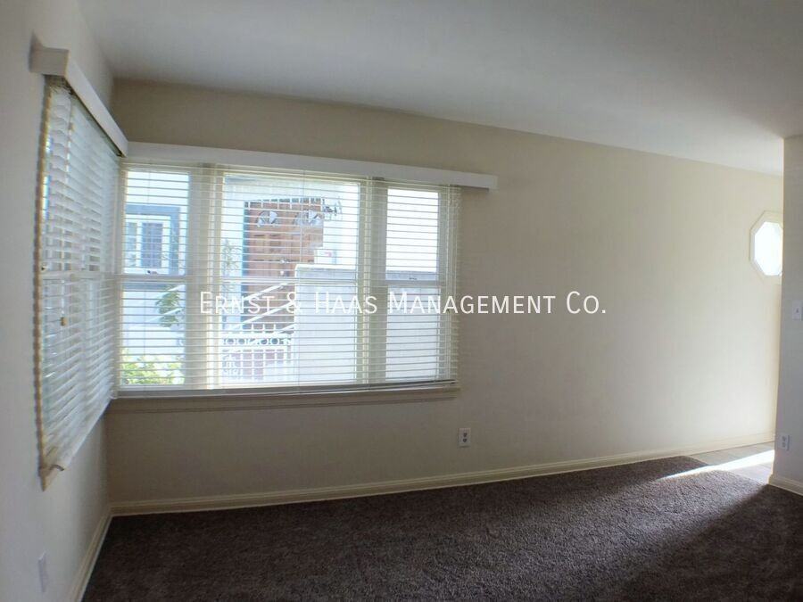 3223 Lemon Ave - Photo 5 of 18