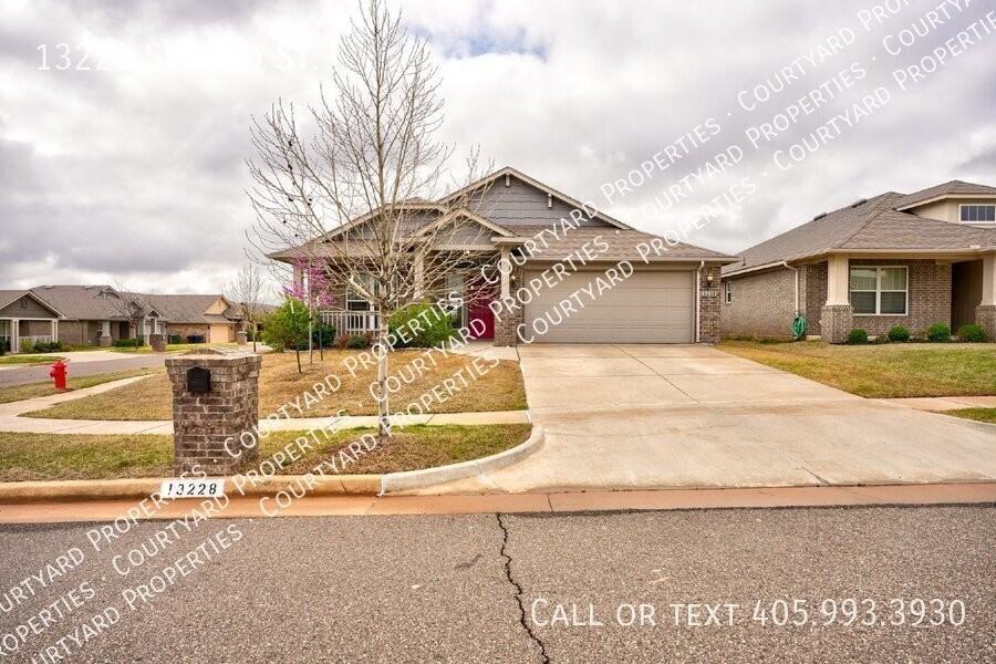 13228 Sw 3rd St - Photo 3 of 50
