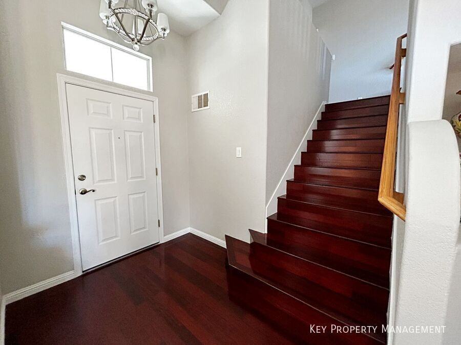 2013 Sedona Creek Cir - Photo 5 of 36