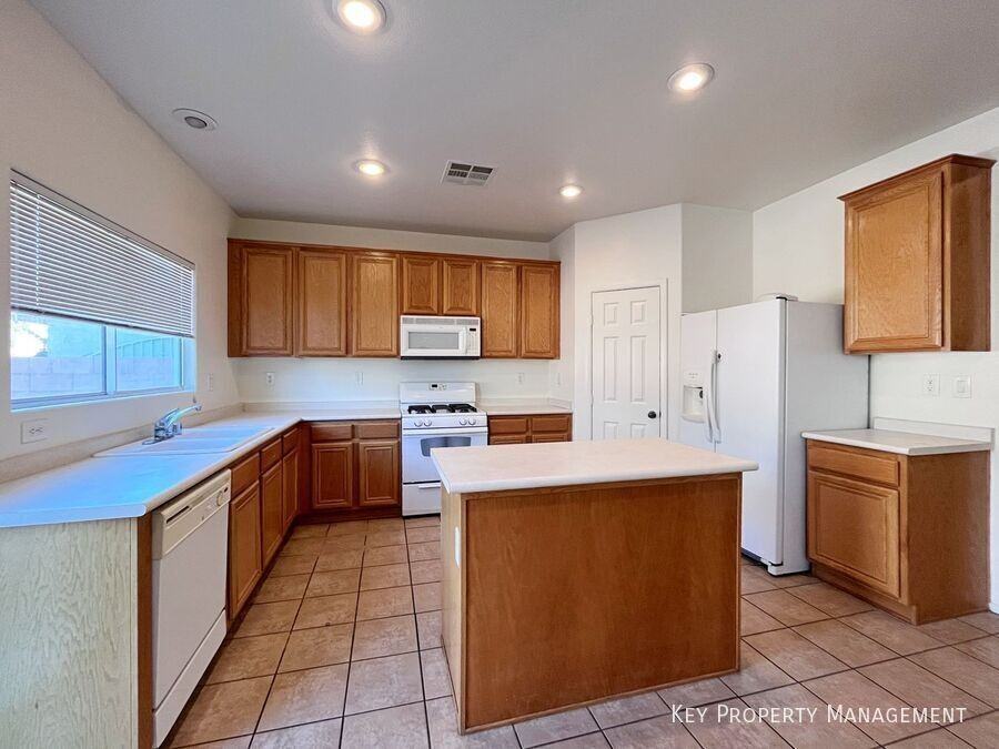 11609 Whipkey St - Photo 7 of 27