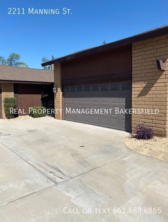 2211 Manning St - Photo 2 of 4