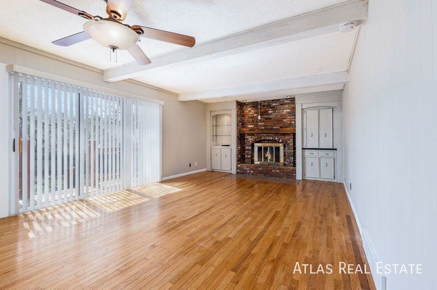1009 Ne 99th St - Photo 7 of 25