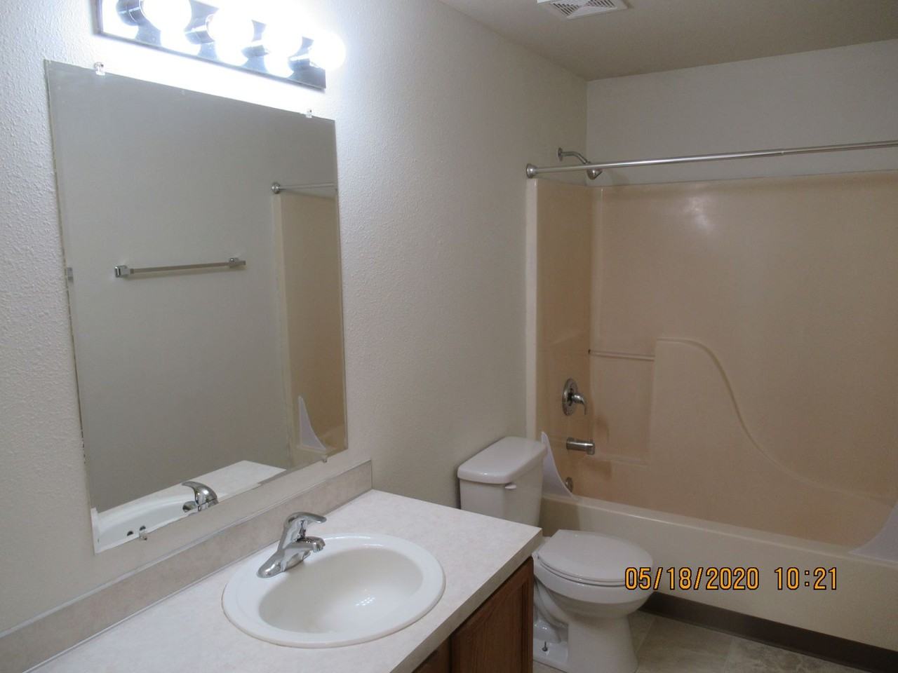 3284 Colson Ct Se - Photo 4 of 9
