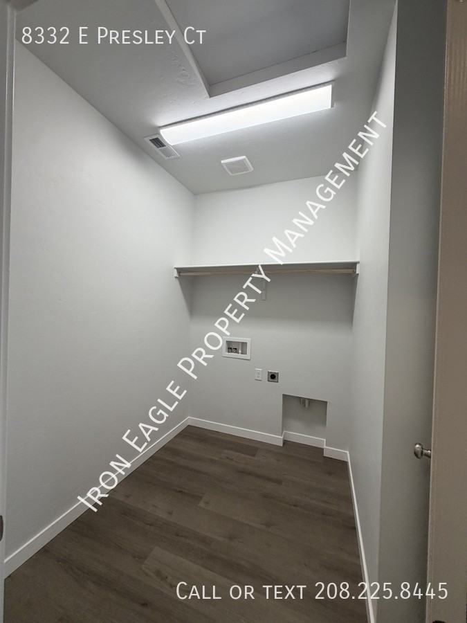 8332 E Presley Ct - Photo 7 of 20
