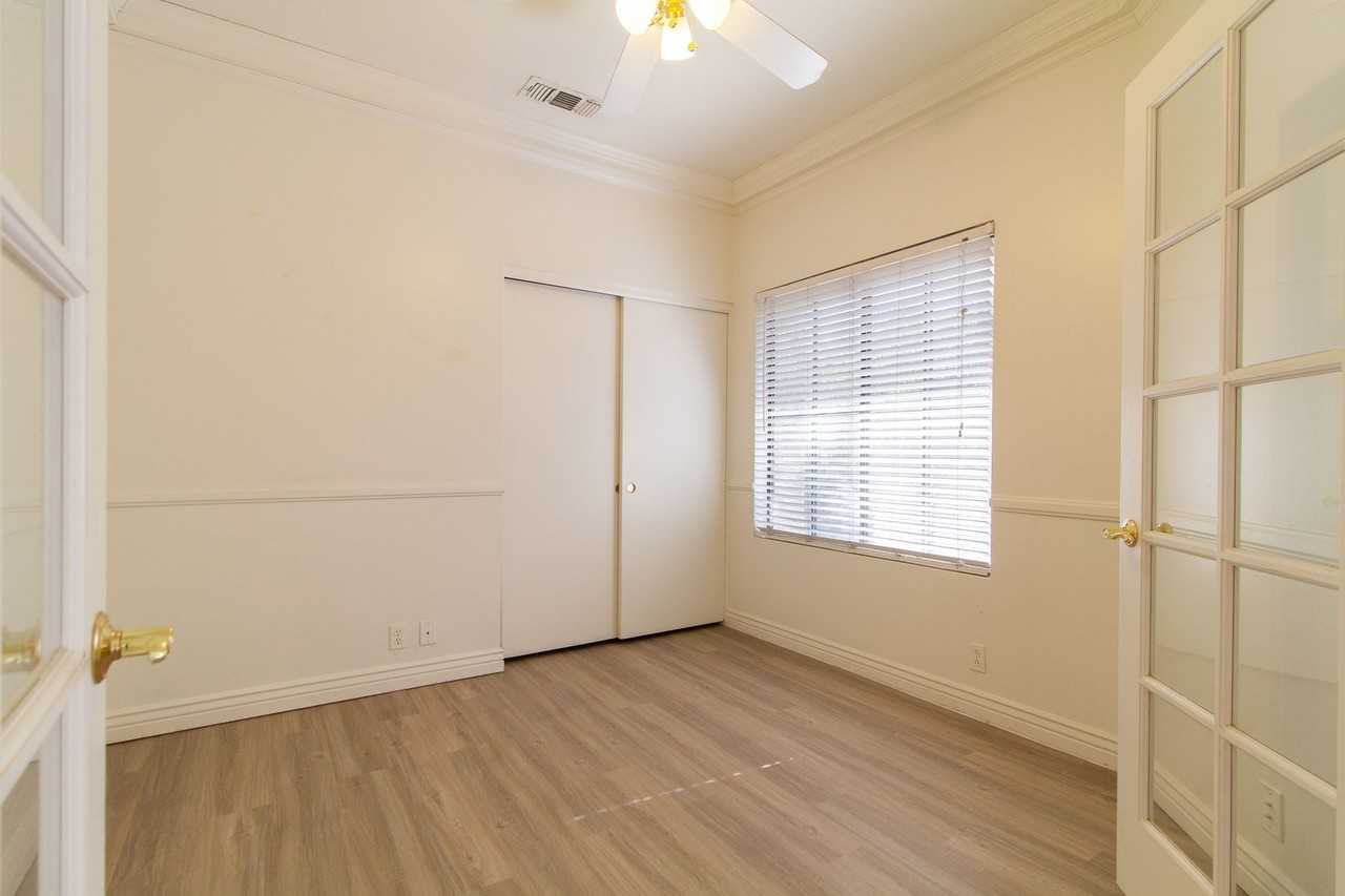 12100 N 89th Dr - Photo 6 of 18