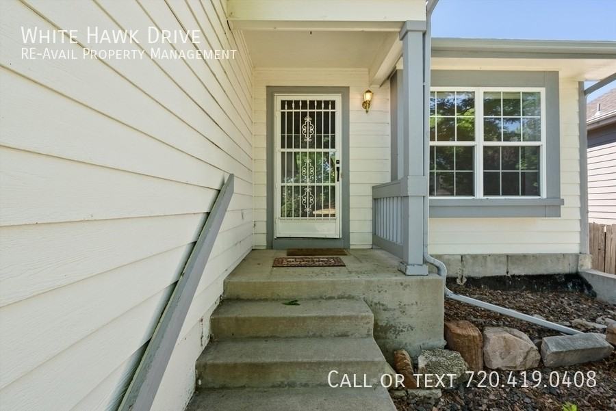 16143 White Hawk Dr - Photo 5 of 41