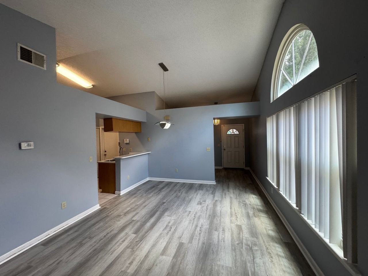 3117 Bridgeford Dr - Photo 4 of 23