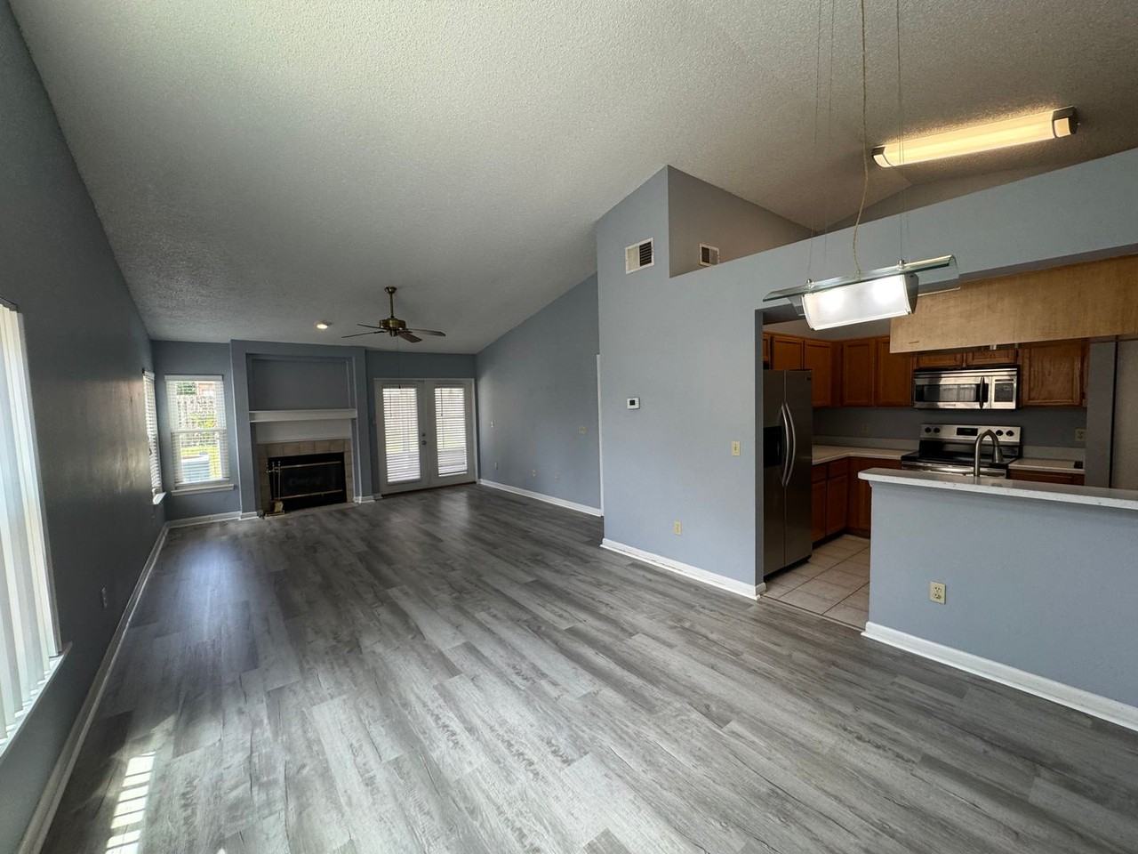 3117 Bridgeford Dr - Photo 6 of 23