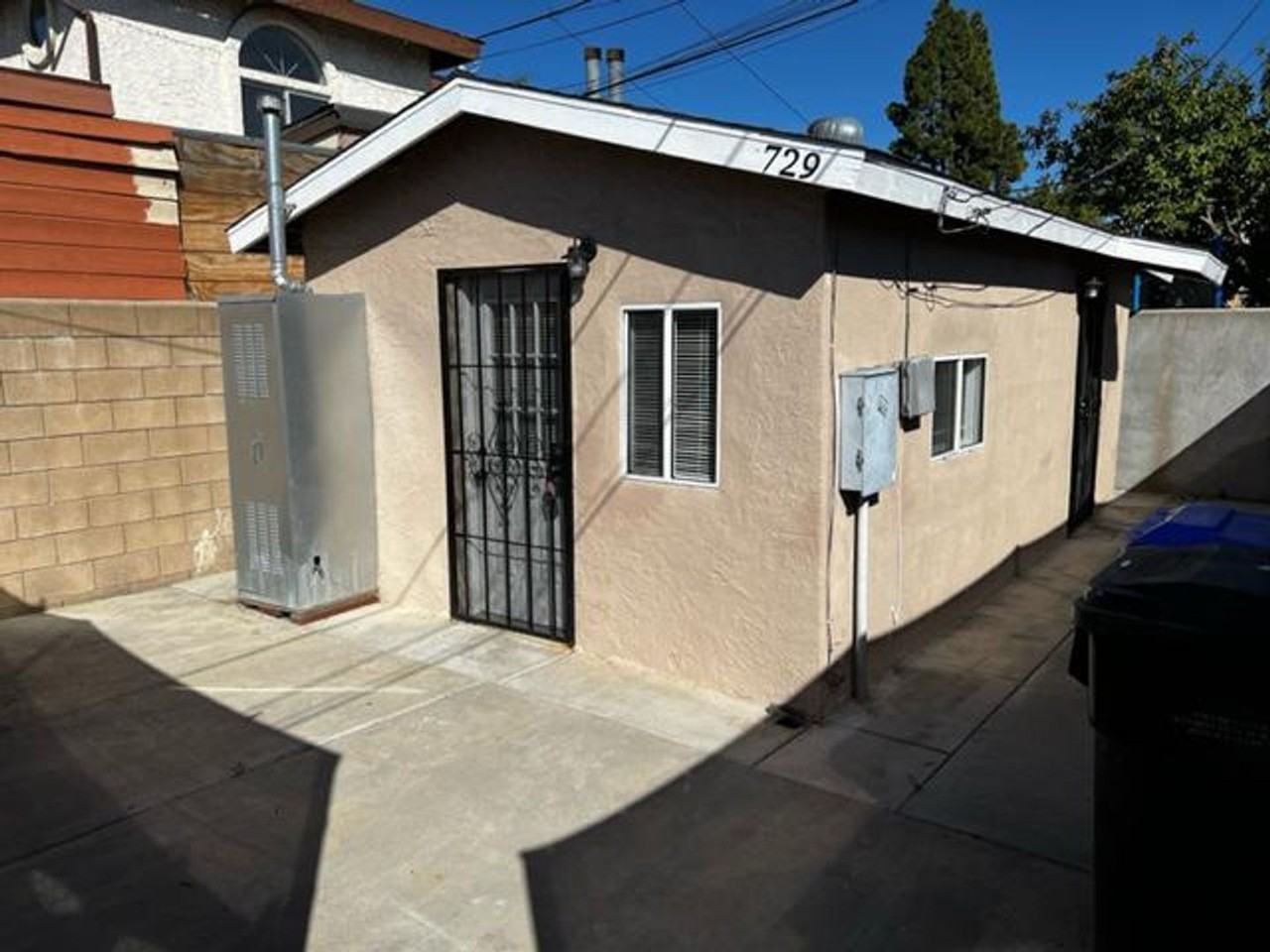 729 Morrison St - Photo 6 of 8