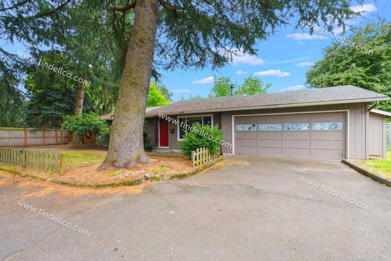 5281 Ne 57th Ave - Photo 2 of 20