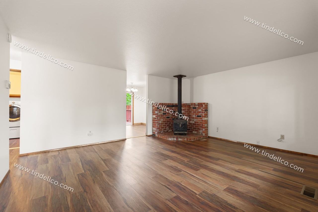 5281 Ne 57th Ave - Photo 4 of 20
