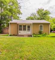 featured image of 2204 Green Ave