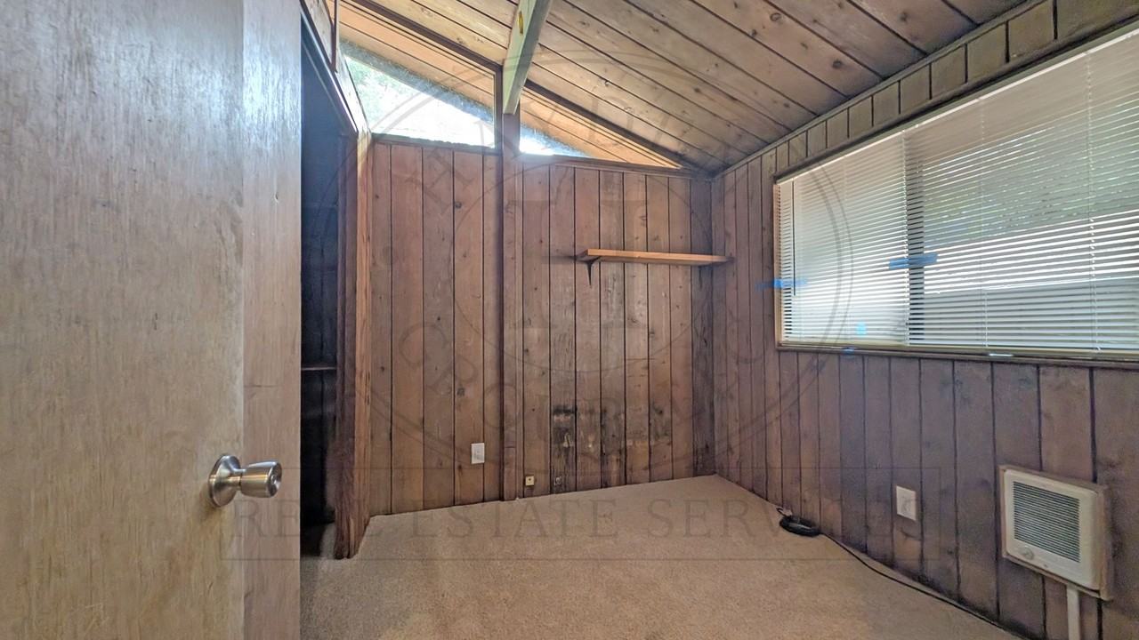 11185 Sw Hall Blvd - Photo 2 of 15