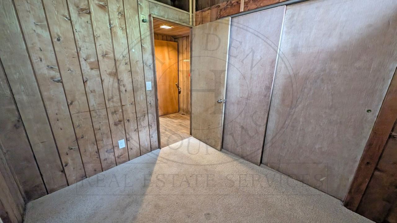 11185 Sw Hall Blvd - Photo 4 of 15
