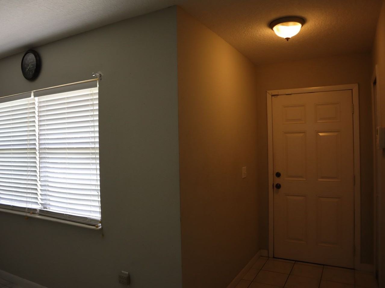 1582 Lavilla St - Photo 7 of 18